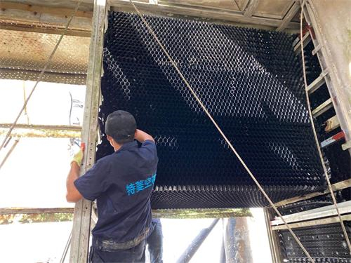 是什么原因?qū)е聶M流冷卻塔發(fā)生結(jié)垢呢？