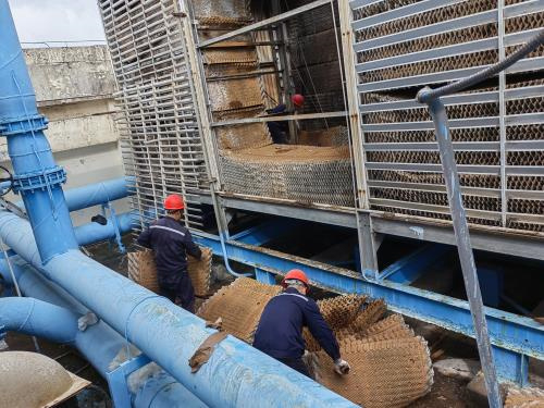 發現不銹鋼冷卻塔漏水該怎么辦？(如何查看中央空調冷